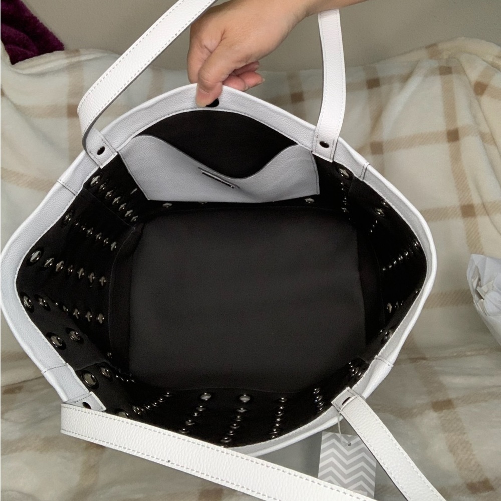 Deuc Lux white tote grommet bag NWT - Picture 6 of 10
